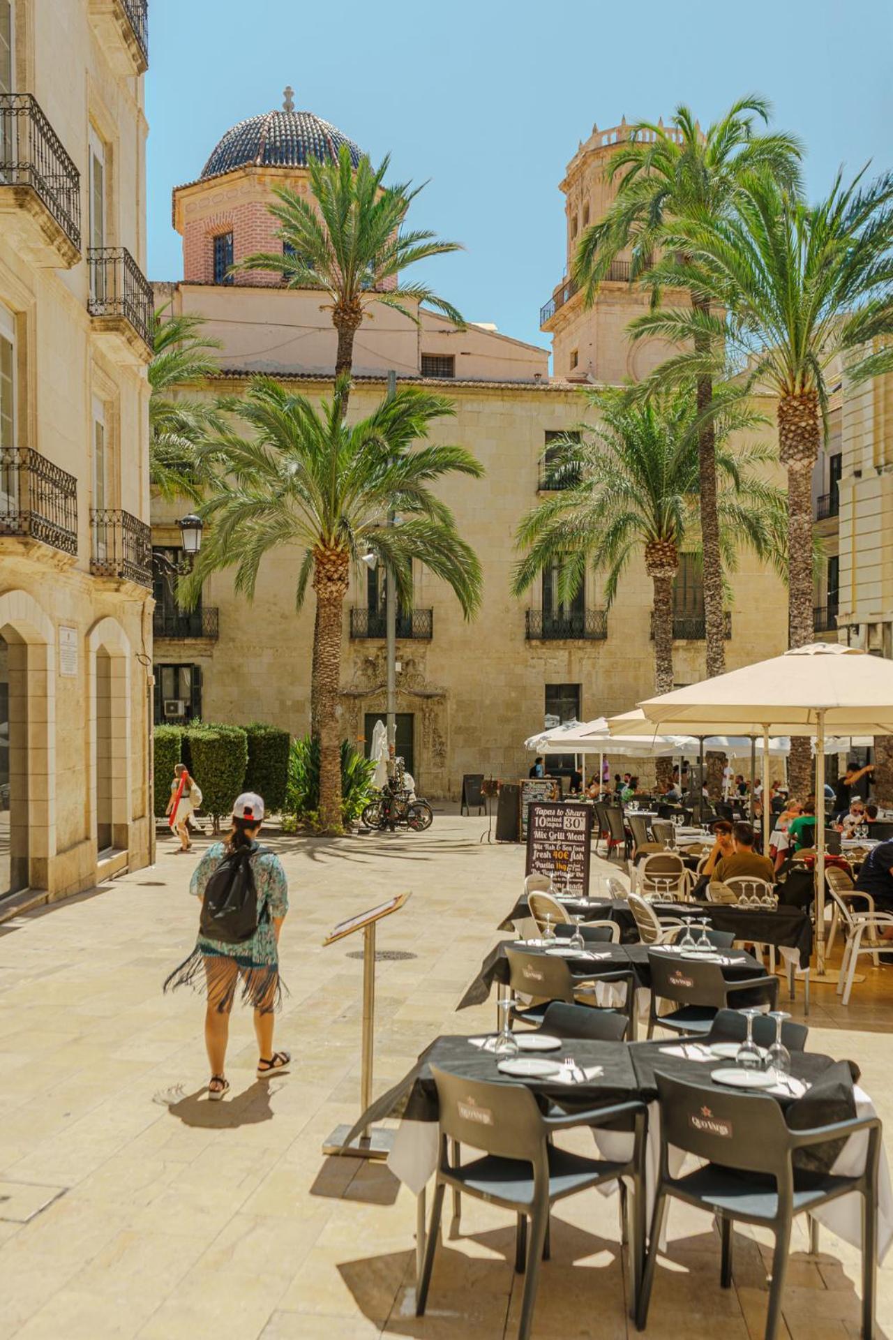 Apartment With Exceptional Charm In Historic Center Of Alicante Exteriér fotografie